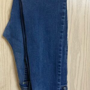 MOSSIMO Classic Blue Denim Mid Rise Skinny Jeans